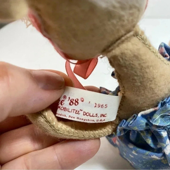 Annalee 1988 Girl Mobilitee Bunny Poseable Happy Easter Parade 7” Rabbit - Picture 13 of 13